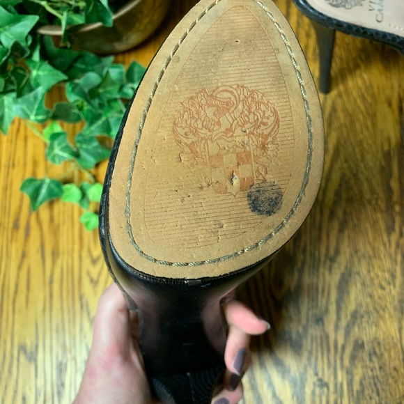 Vince Camuto Heels Platform Pumps Black Snakeskin - Picture 3 of 5